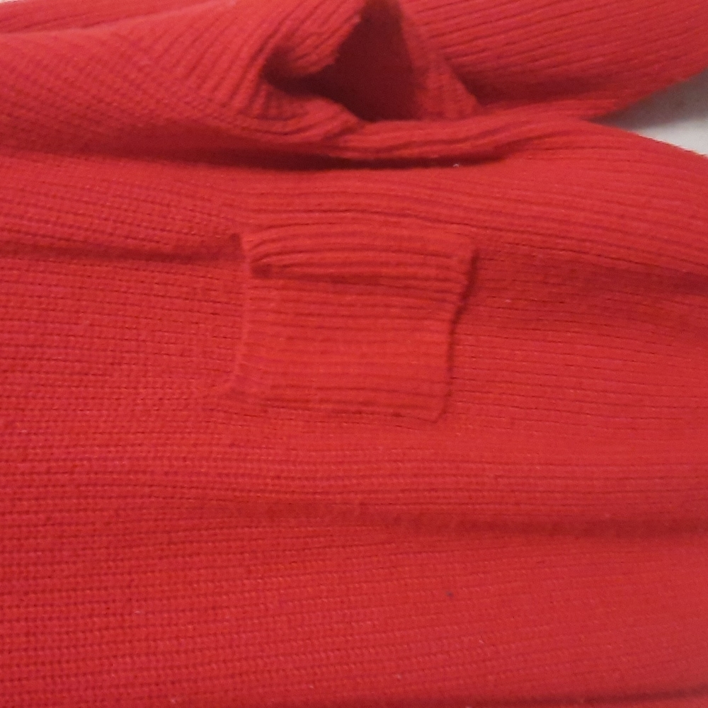 WOMEN'S KNITTED SWEATER WITH LONG SLEEVES. - Picture 2 of 4
